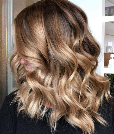 light caramel highlights on brown hair